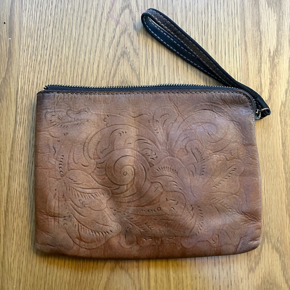 Patricia Nash vintage restored Brown Embossed Leather Wristlet cute classic
